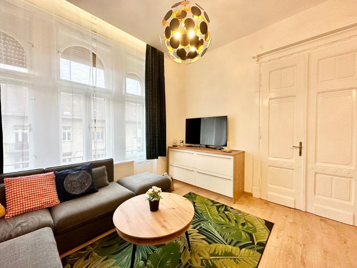 Luxory Design Apartment#Bakats#Freeparking#8Ppl Budapeşte Dış mekan fotoğraf